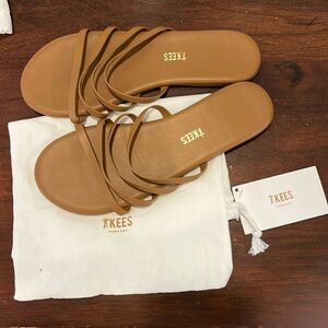 COPY - TKEES leather strappy sandals. Size 6